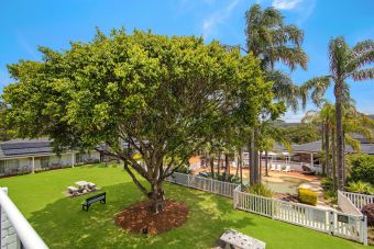 Travel Auctions The Quarters Forresters Beach