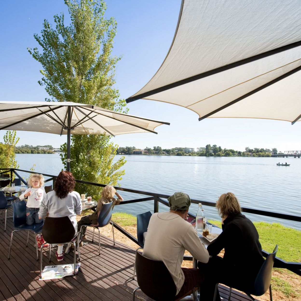 1197_2_dining_lake_mulwala_dnsw1294722-c.jpg