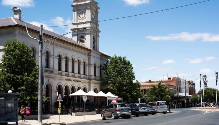 1529_5_visionsofvictoria1466310-833.jpg