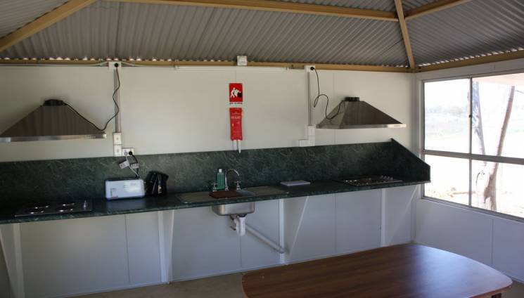 1967_4_kitchen2.jpg