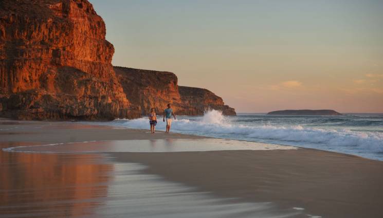 2252_5ethel_beach_innes_national_park.jpg