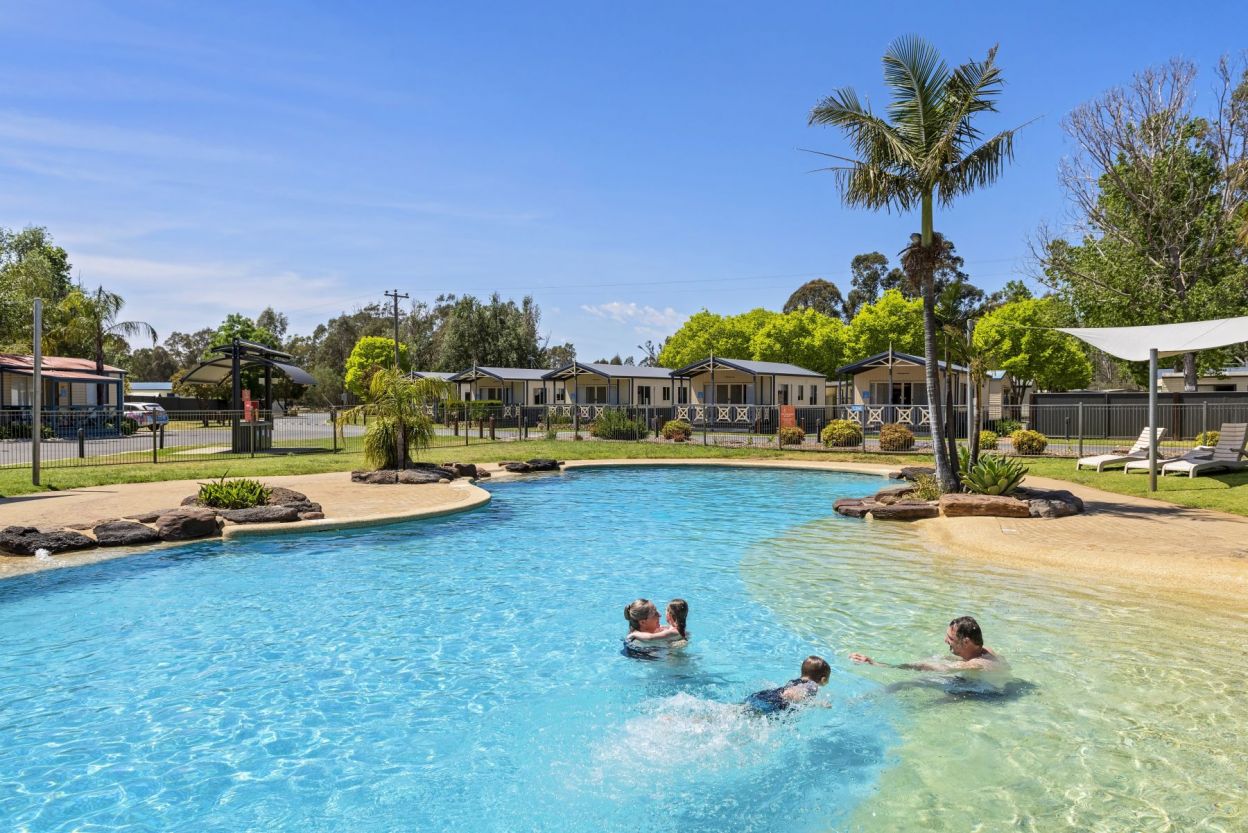 Discovery Parks - Maidens Inn, Moama | Travel Auctions