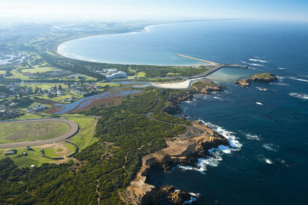 https://www.travelauctions.com.au/file/resize/r1000x0~70/1435_visionsofvictoria1244404-833.jpg